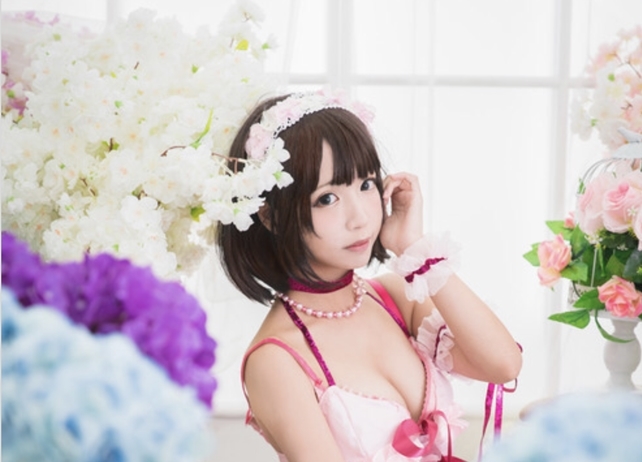 『冴えカノ』『ニセコイ』クリスマスコスプレ特集