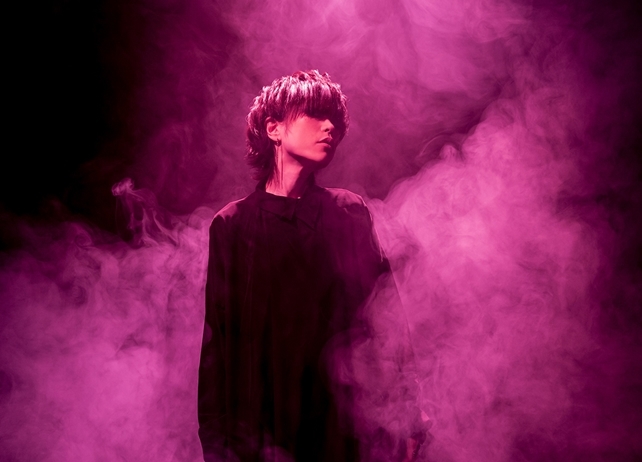 ナノ『ケムリクサ』OPテーマMVと最新のアーティスト写真が公開