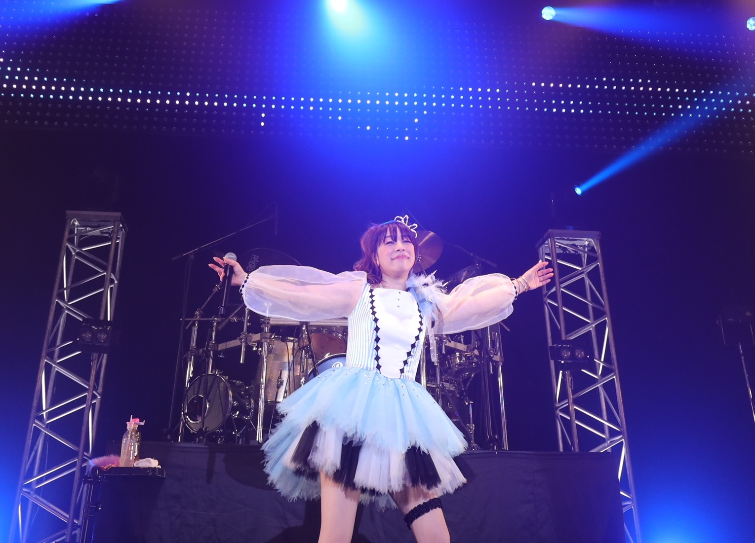 “時間旅行”で表現された歌姫の軌跡と奇跡｜KOTOKOデビュー15周年記念ライブレポ