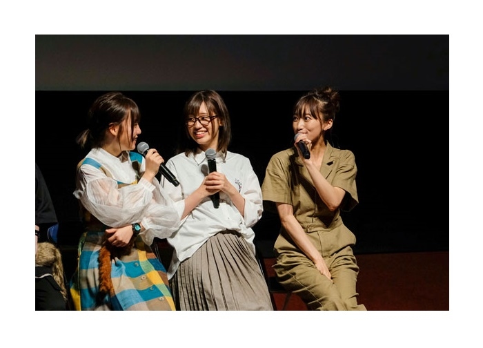 夏アニメ『手品先輩』本渡楓、市川蒼ら登壇先行上映会オフィシャルレポ到着