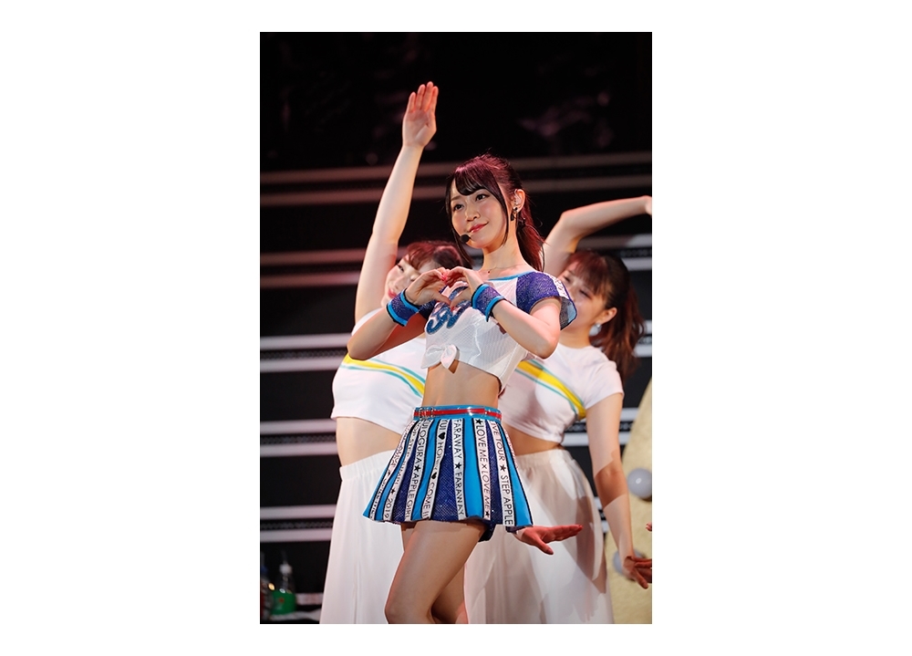 小倉唯の最新ライブBD＆DVDより「Love Me × Love Me」の映像公開！