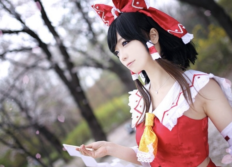 コミケ開催記念『東方Project』人気キャラクターのコスプレ特集