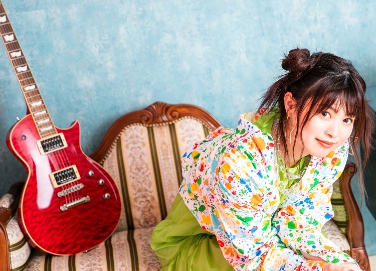 鈴木このみの4thアルバムより「シアワセスパイス」のMVフルサイズが公開