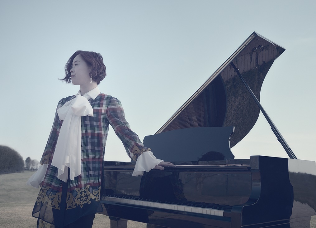 梶浦由記の人気劇伴音楽を収録したライヴ盤CD 6/10発売