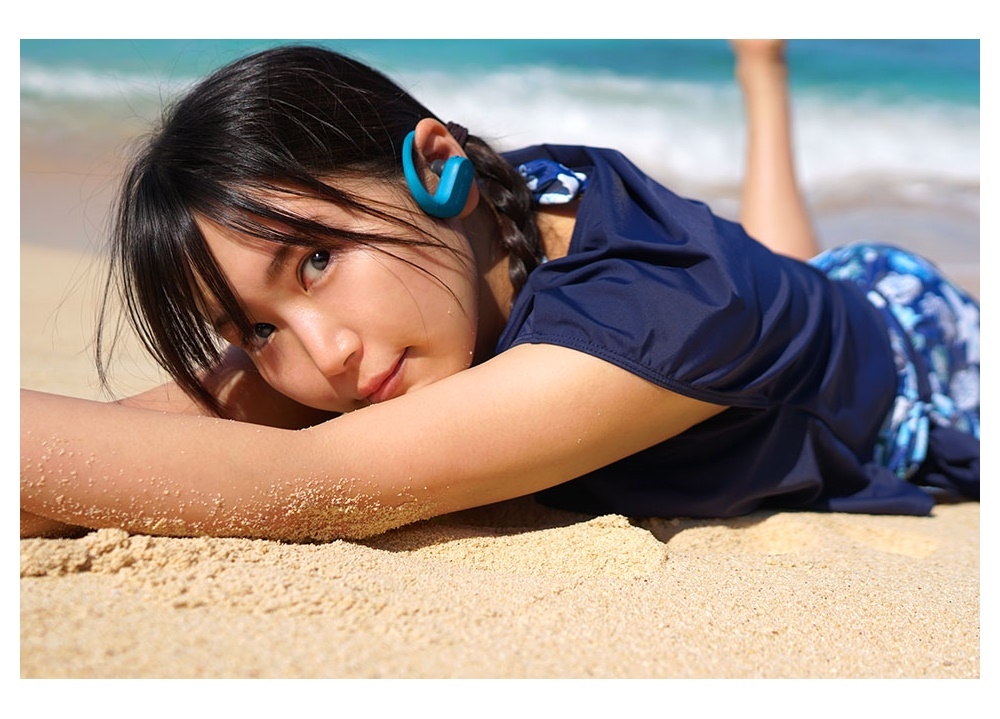 小岩井ことり1st写真集発売記念、公式インタビュー到着！