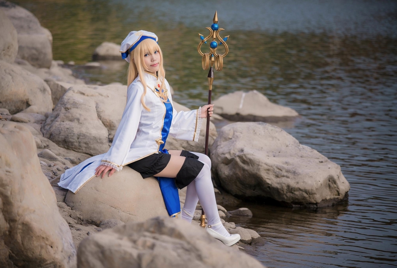 『ゴブリンスレイヤー』より、女神官、妖精弓手のコスプレ特集