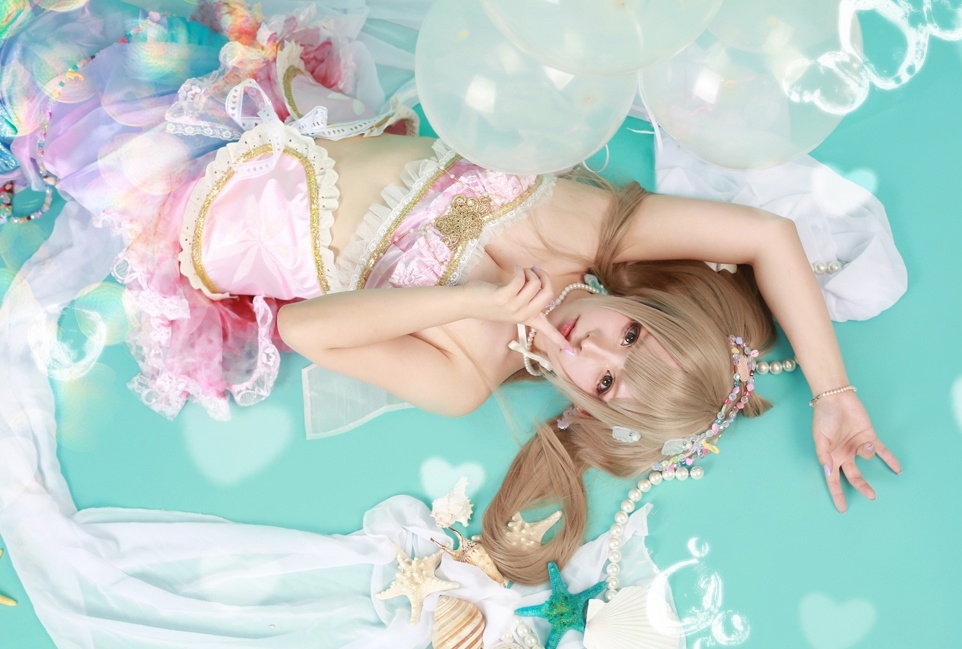 声優・内田彩の誕生日記念キャラクターコスプレ特集