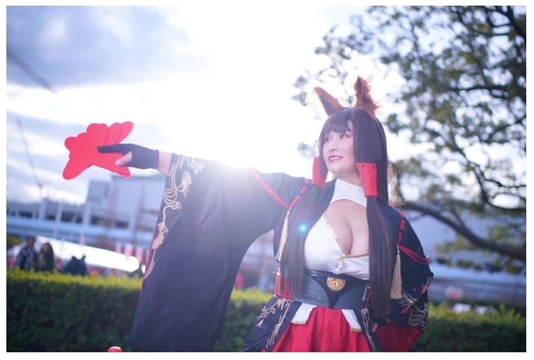 『Fate』『NieR』『アズレン』などコスプレイヤー・痛子の美麗な写真＆インタビューを特集