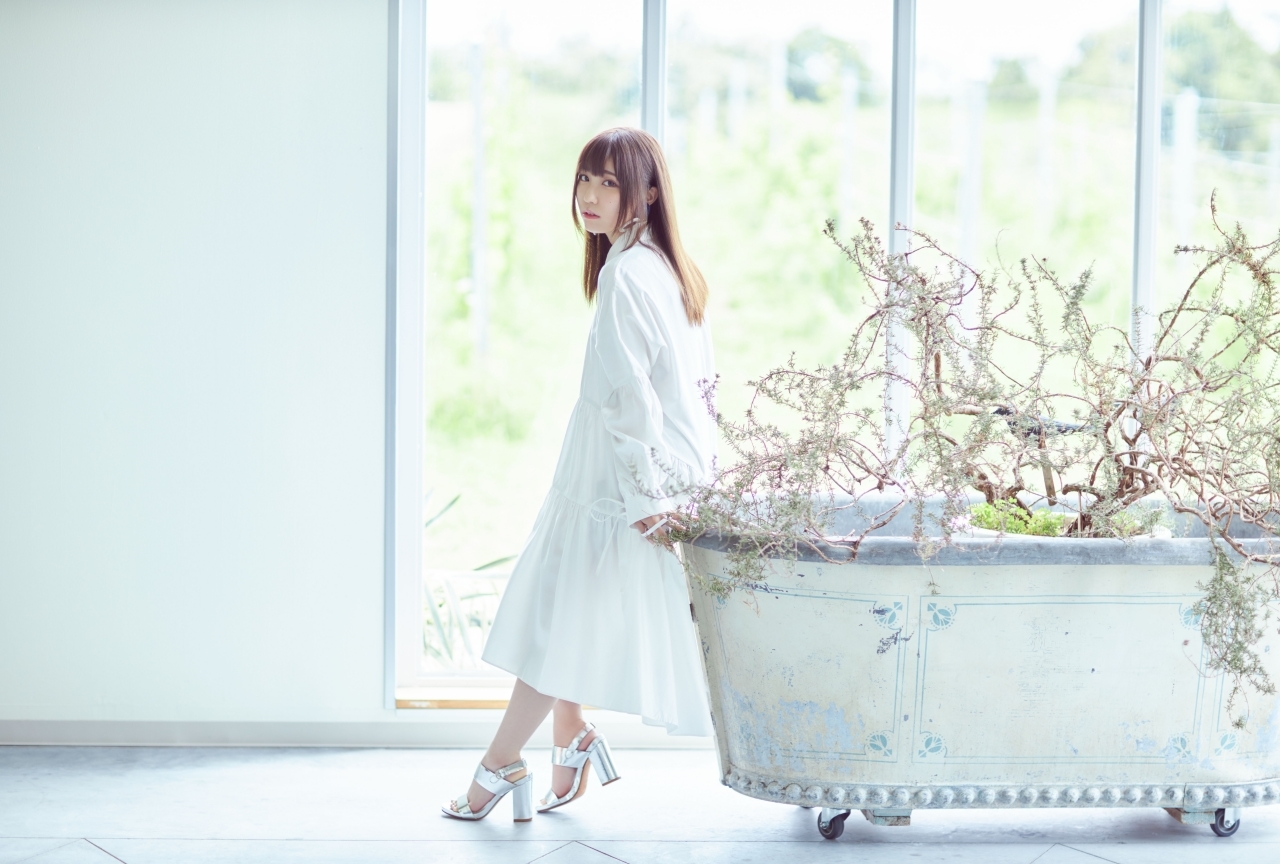 鈴木愛奈の1stシングル収録曲、ジャケ写、MVなどが解禁