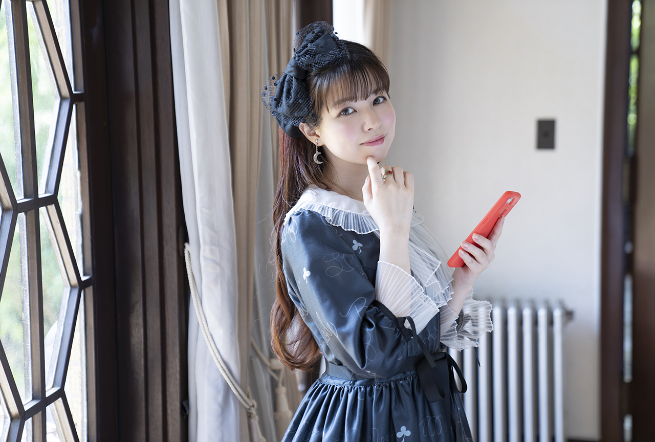春奈るなが文藝春秋の電子書籍フェア「電書の森2020」イメージキャラクターに決定