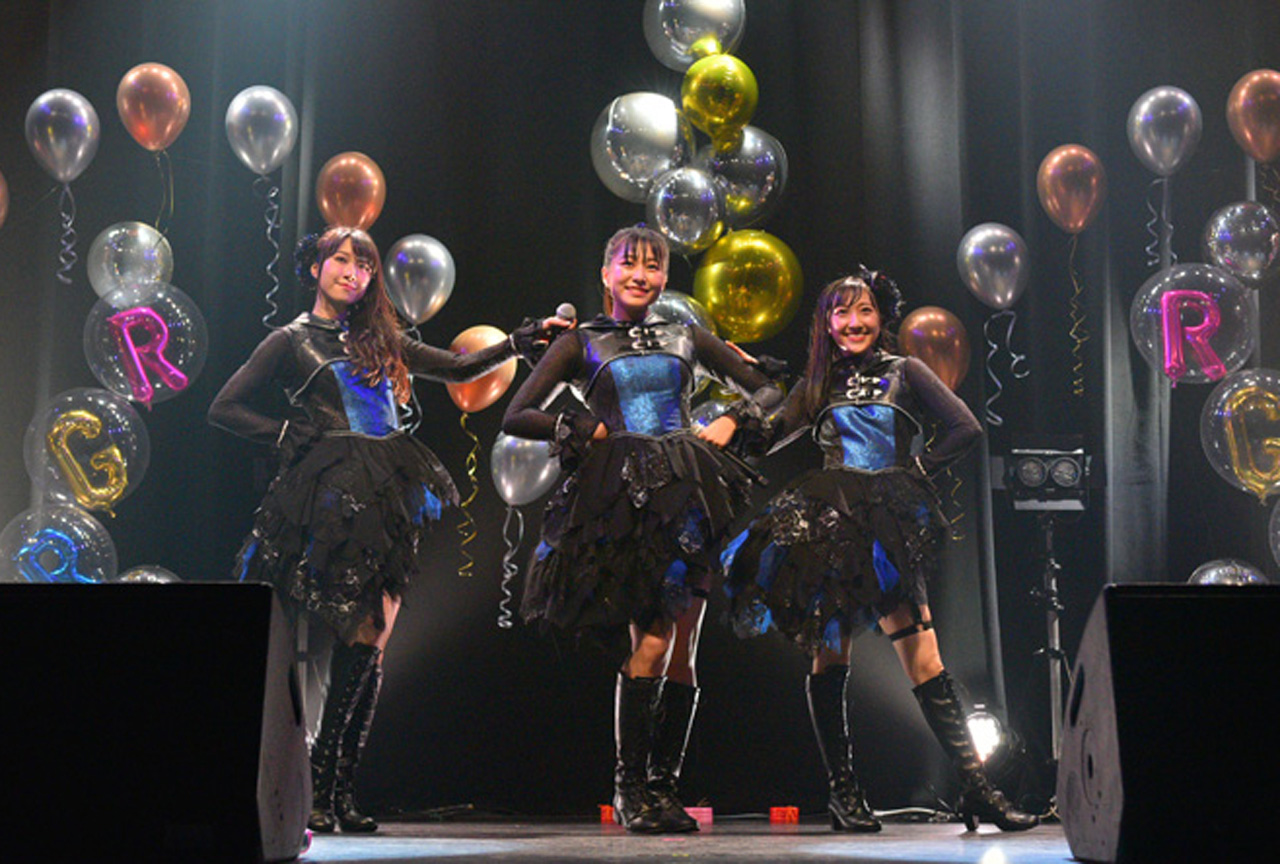 RGR！23歳になった厚木那奈美がソロ曲『逆さまのガウディ』を初披露｜レポート