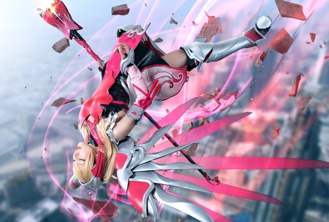 『オーバーウォッチ』『FGO』などコスプレイヤー・りなしぃの美麗な写真＆インタビューを特集