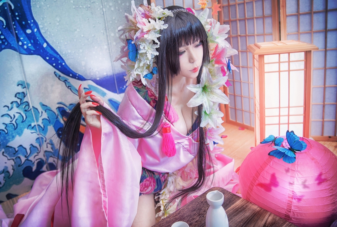 『xxxHOLiC』より「壱原侑子」のコスプレ特集