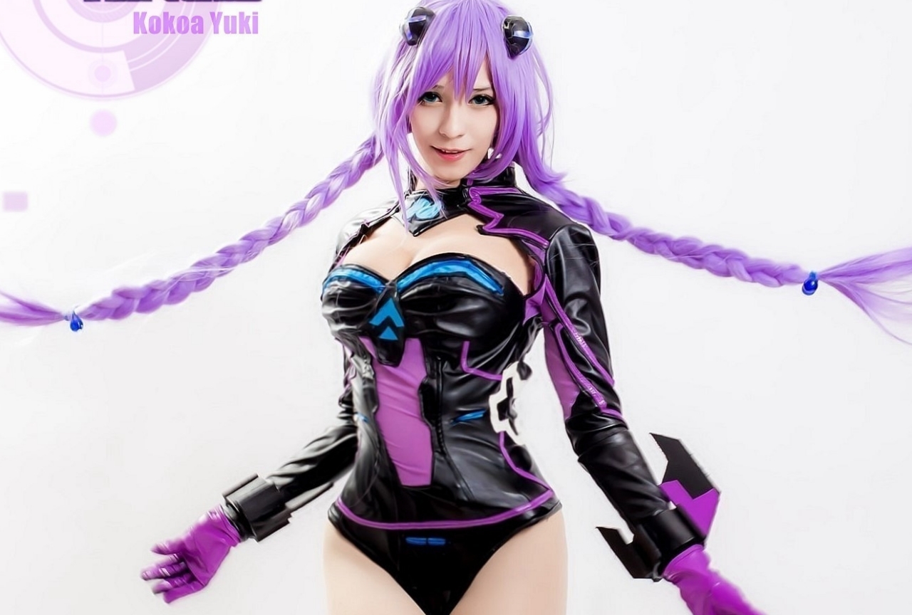 『超次元ゲイム ネプテューヌ』パープルハートのグラビアコスプレ特集