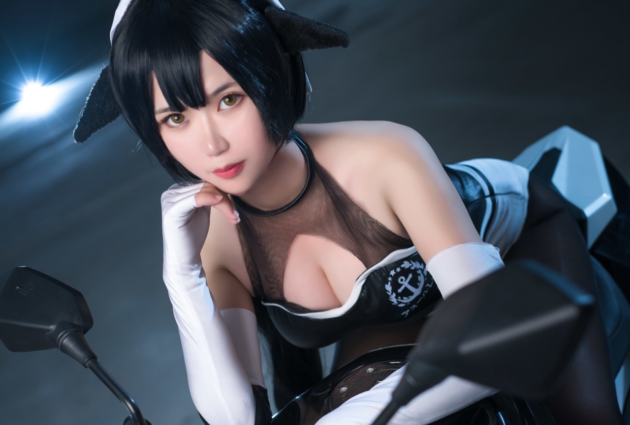 『アズールレーン』高雄、プリンツ・オイゲンらのコスプレ特集