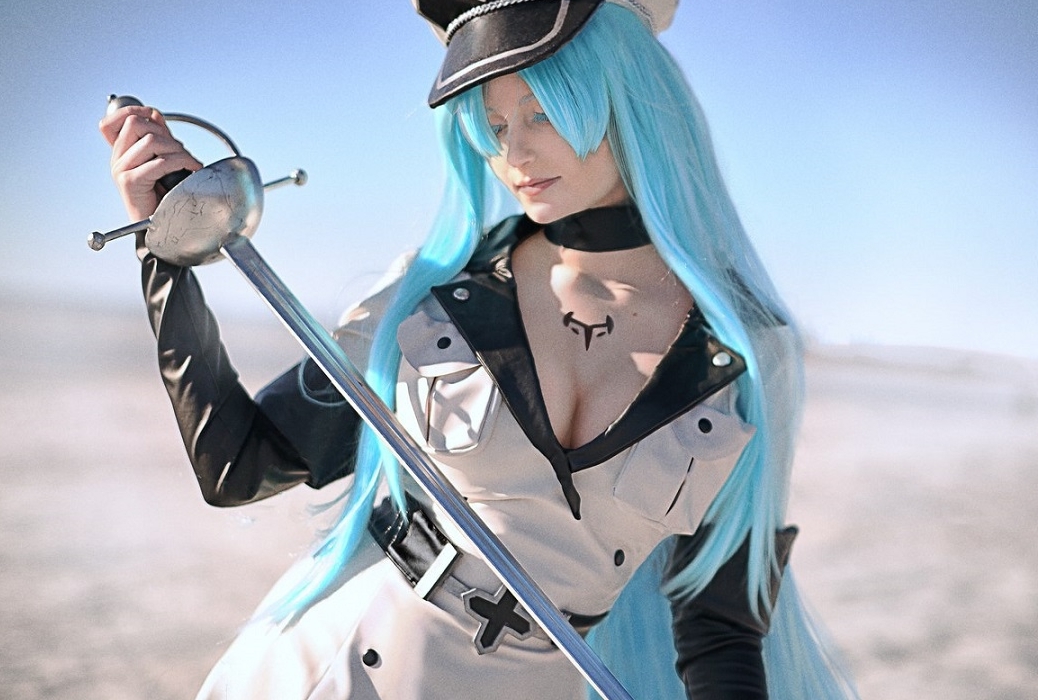 『アカメが斬る！』エスデスのコスプレ特集