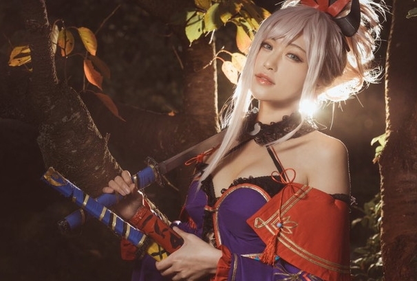 『FGO』『グラブル』などコスプレイヤー・まおとのコスプレ＆インタビューを特集