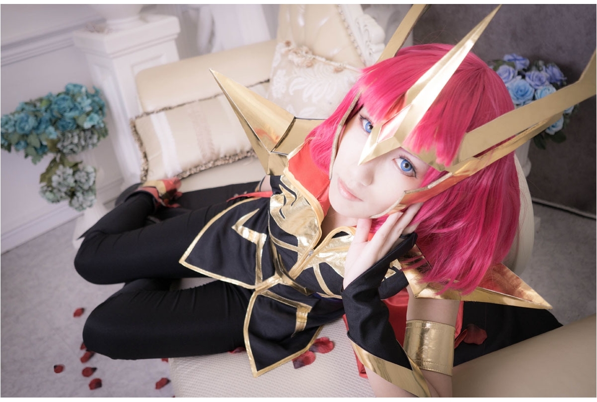 ハマーン・カーン、春野サクラ、ペローナなど、ピンク髪キャラのコスプレ特集