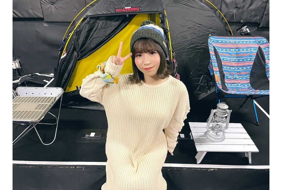 アニソンシンガー・亜咲花のオンラインライブレポ＆コメントが到着