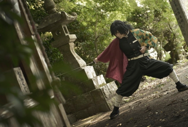 『鬼滅の刃』『FGO』『ヒロアカ』などコスプレイヤー・麗華の写真＆インタビューを特集