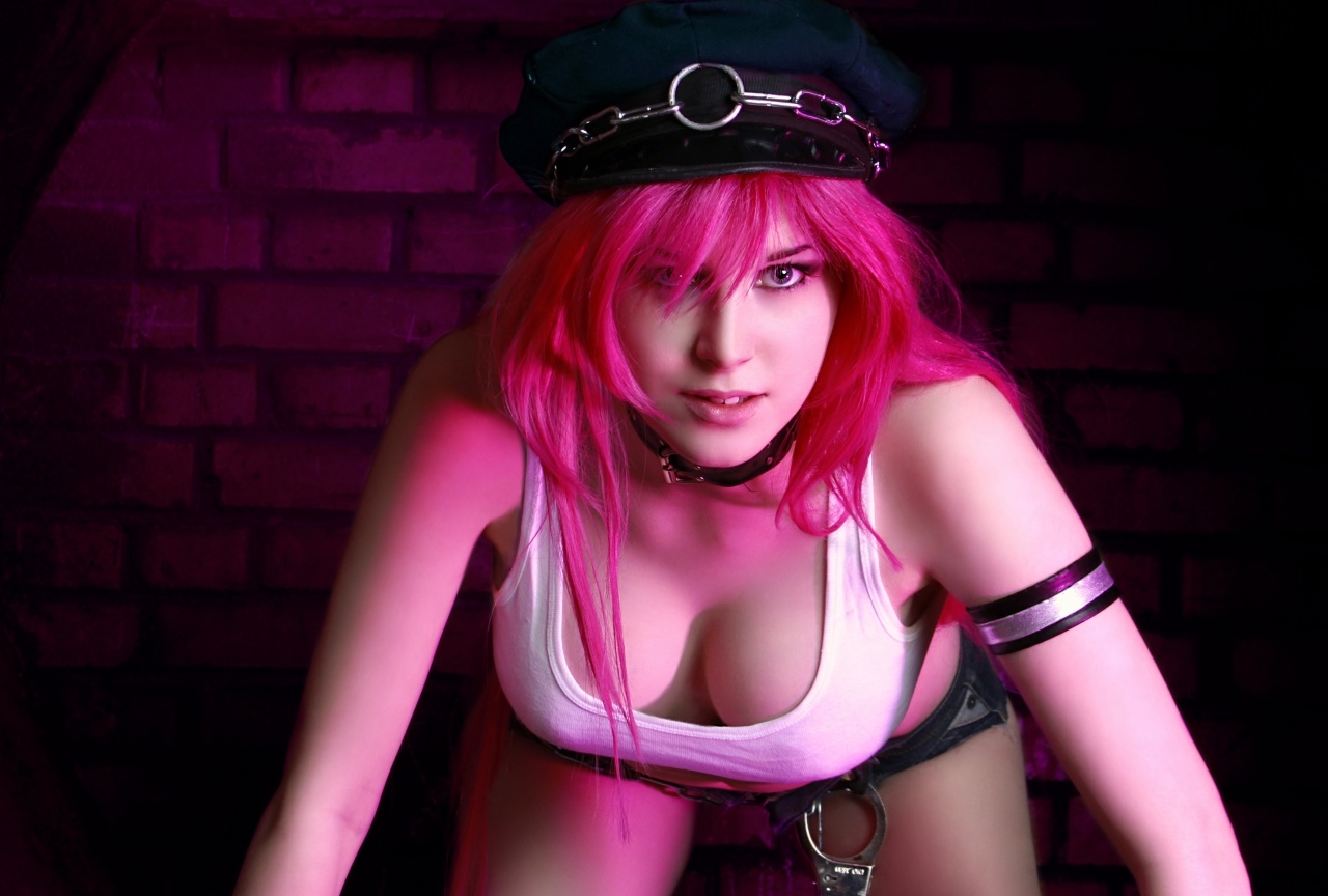 ピンク髪のキャラコスプレ特集│ポイズン、シェリル、ラムなど