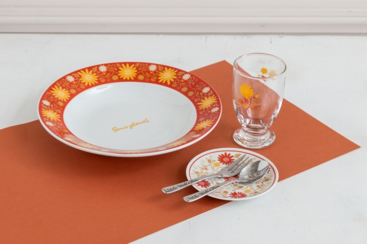 『ヘタリア World★Stars』キャラクターイメージの食器セット（全8種）が登場