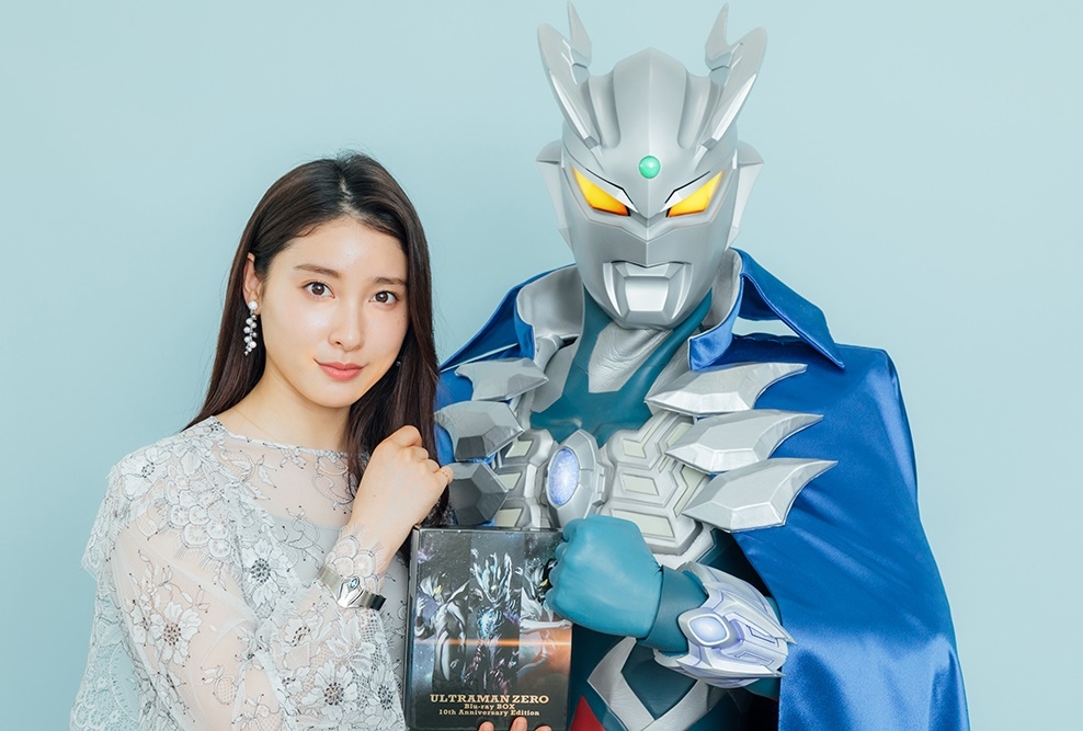 土屋太鳳がウルトラマンゼロと再会/BD BOXに祝福のメッセージ