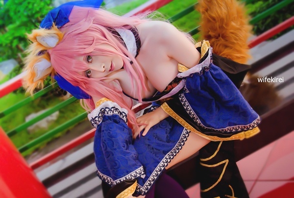 『FGO』キャスターたちのかわいくセクシーなコスプレ特集