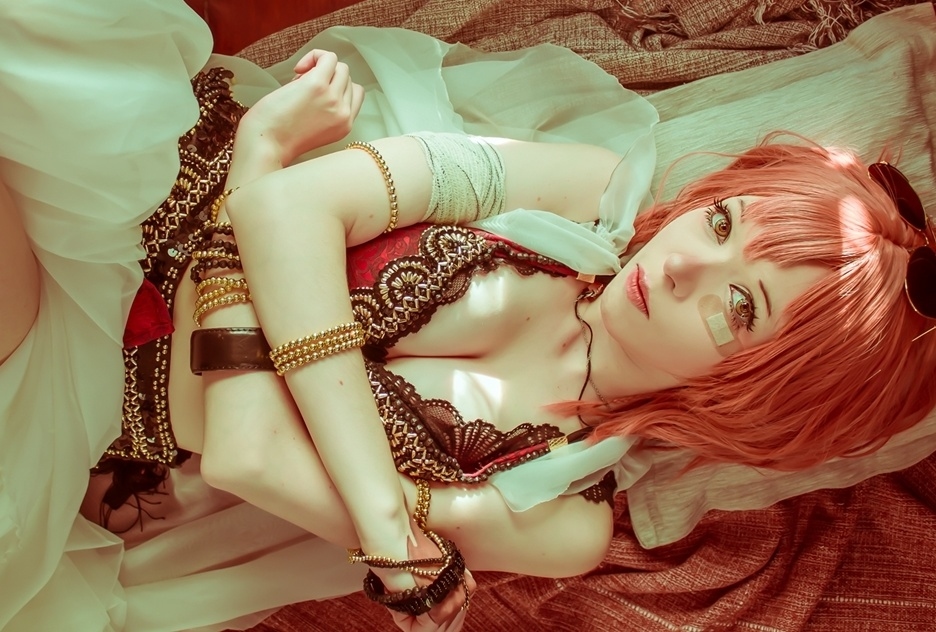 『ワンピース』のコスプレ特集│ナミ、イスカなど美しい写真をお届け