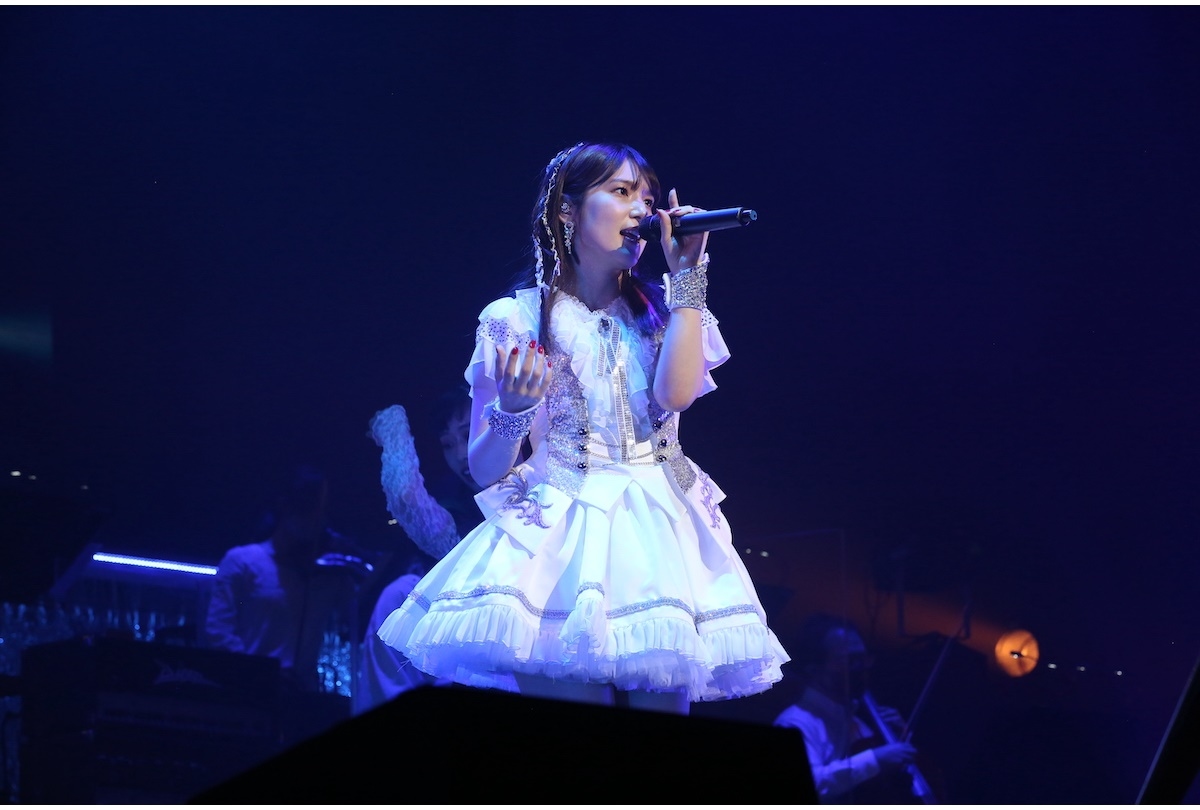 声優アーティスト・内田真礼ライブ「FLASH FLASH FLASH」公式レポ到着