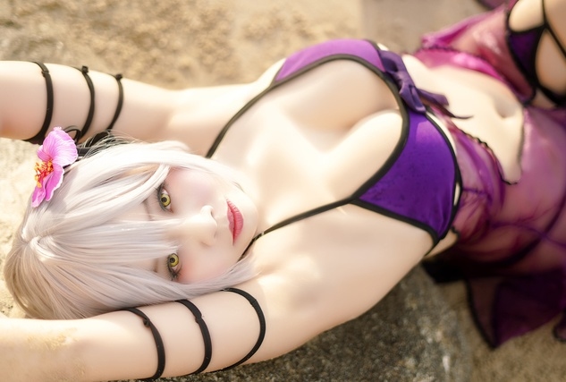 『FGO』ジャンヌオルタ、『マクロスΔ』美雲など水着姿のコスプレ特集│海の日記念
