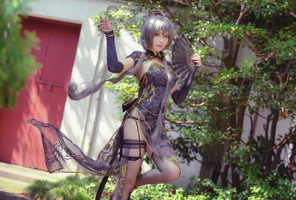 “美脚がまぶしい”チャイナドレス姿のキャラコスプレ特集│洛天依、ライチ=フェイ=リンなど