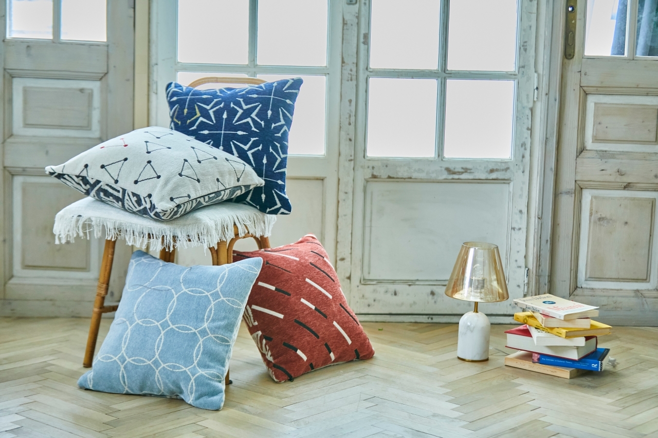 『呪術廻戦』キャラクターモデル「クッションカバー」、「ミニラグ」登場