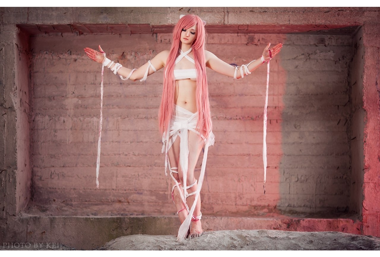 「ヤングジャンプ」作品の美しいコスプレ特集│ルーシー、霧嶋董香など