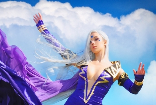 『ああっ女神さまっ』ウルドの美しいコスプレ特集