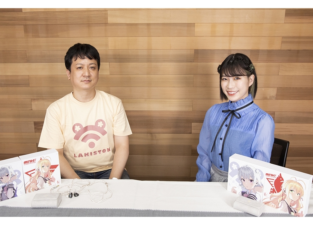 「小春六花」コラボイヤホン発売決定！声優・青山吉能らの関係者インタビュー到着