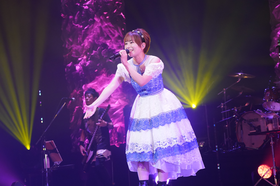 声優・富田美憂1stライブで感謝の手紙を読み上げ涙│詳細レポート