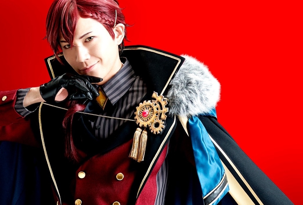 舞台『文豪とアルケミスト』平野良 演じる太宰治が原作5周年衣装で登場