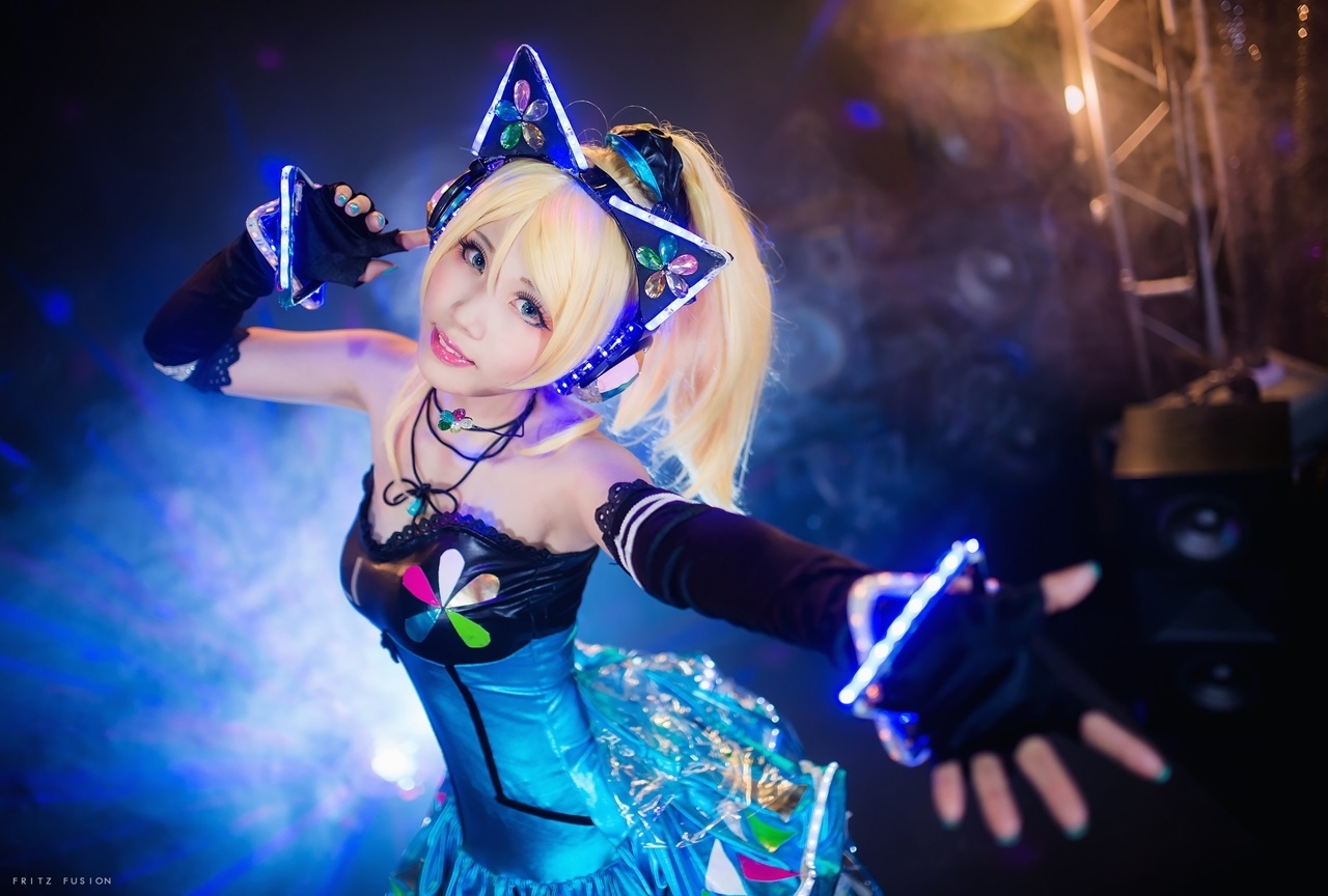 『ラブライブ！』絢瀬絵里の美しいコスプレ特集