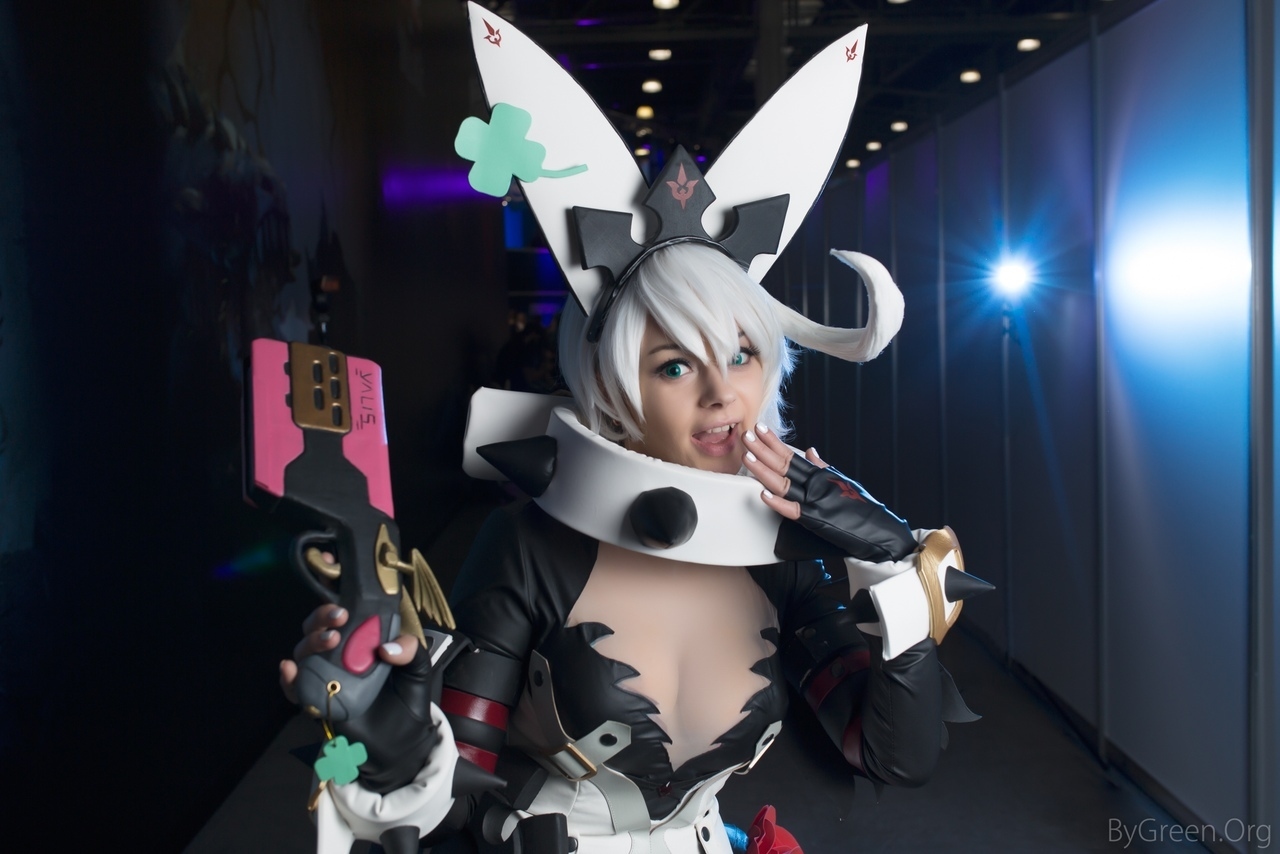 「格ゲー」美しくカッコいいコスプレ特集│『BLAZBLUE』ノエル、『GUILTY GEAR』イノなど