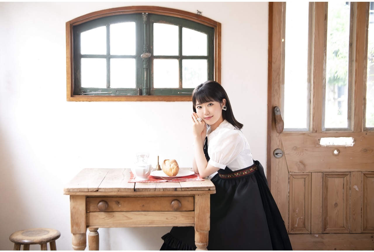 東山奈央、チャリティー企画でデジタル壁紙を販売