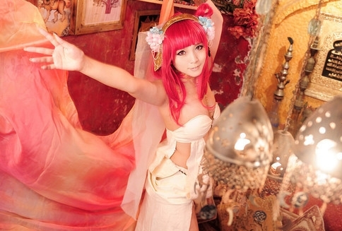 『マギ』女性キャラコスプレ特集│モルジアナ、ヤムライハ