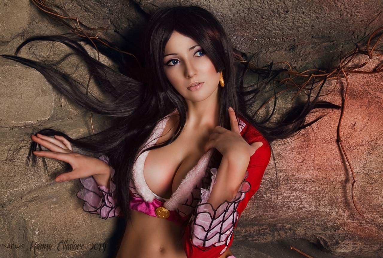 『ワンピース』美麗なコスプレ特集│ロビン、ハンコック、ペローナ、シュガー、ベビー5
