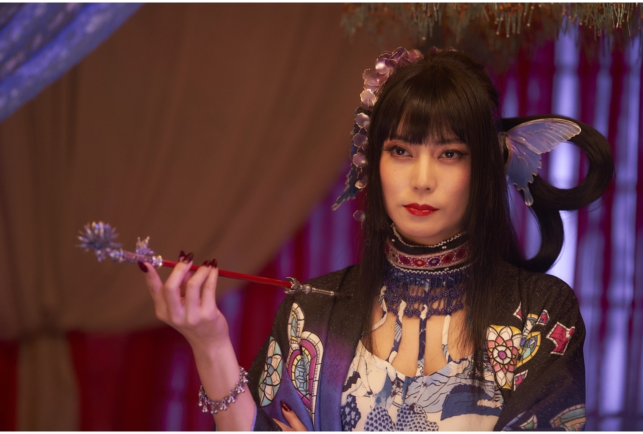 映画『ホリック xxxHOLiC』「四月一日」と「侑子」が初めて出会う本編シーン初解禁!