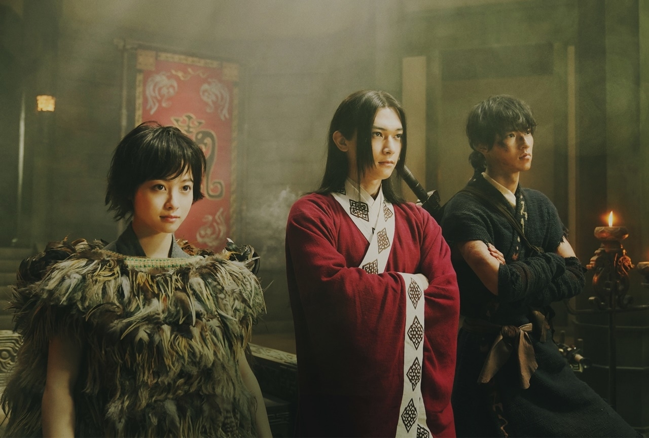 実写映画『キングダム2 遥かなる大地へ』続投キャストの場面写真公開