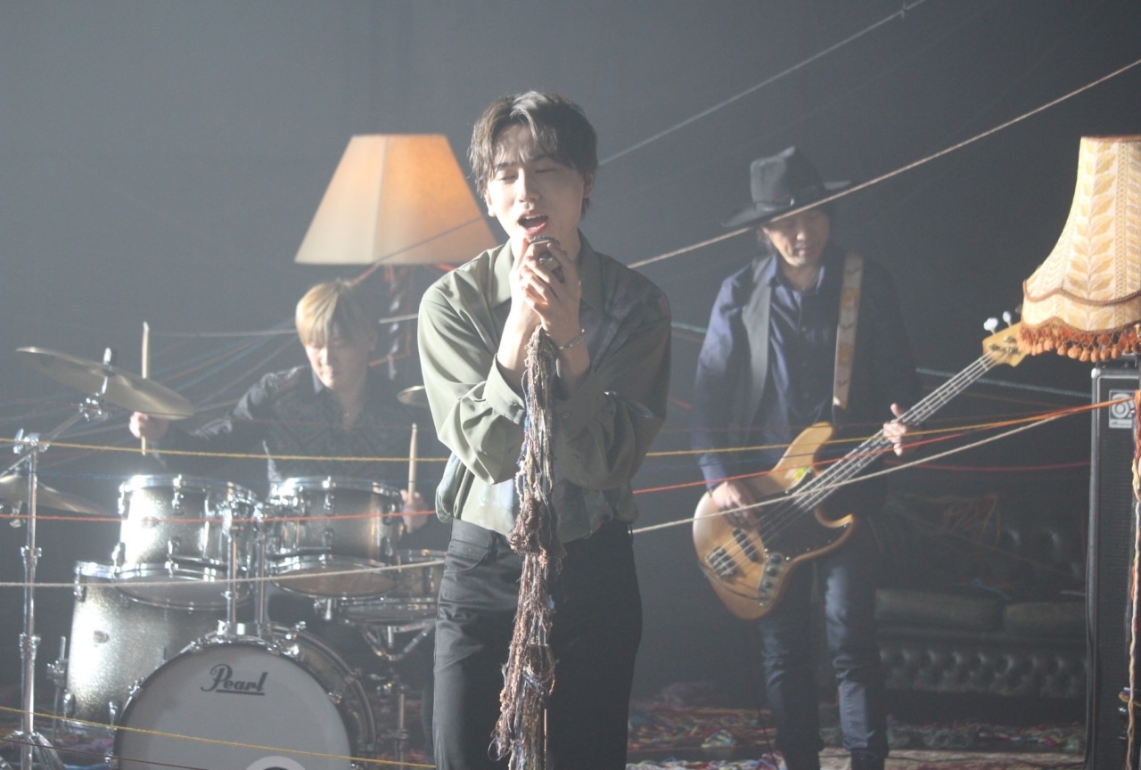 梶原岳人 2ndシングル「色違いの糸束」MV撮影密着レポート