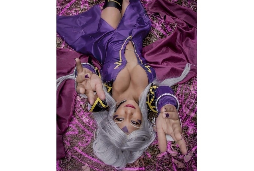 『ああっ女神さまっ』より、三女神が長女「ウルド」のコスプレ特集！