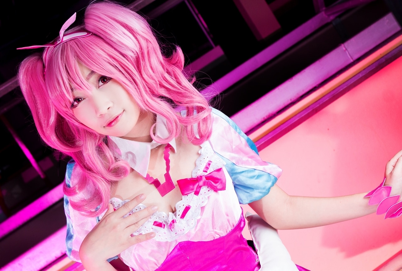 『マクロス』シェリル、マキナ・中島のコスプレ特集