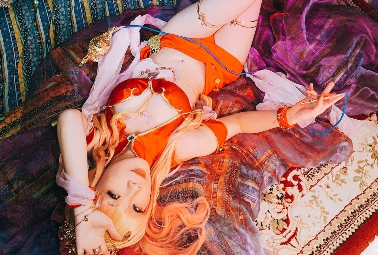 人気アニメ『マクロスF』歌姫の美しいコスプレ特集│シェリル、ランカ