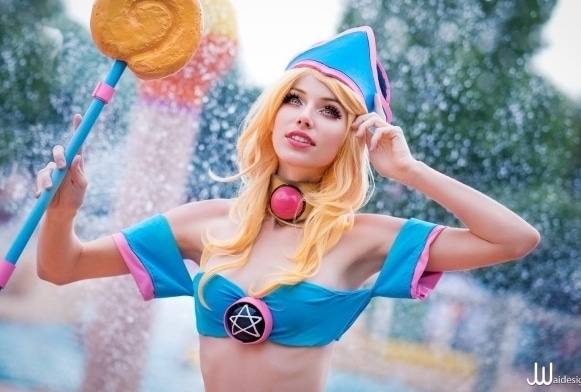 『遊☆戯☆王』ブラック・マジシャン・ガールなど美麗コスプレ特集